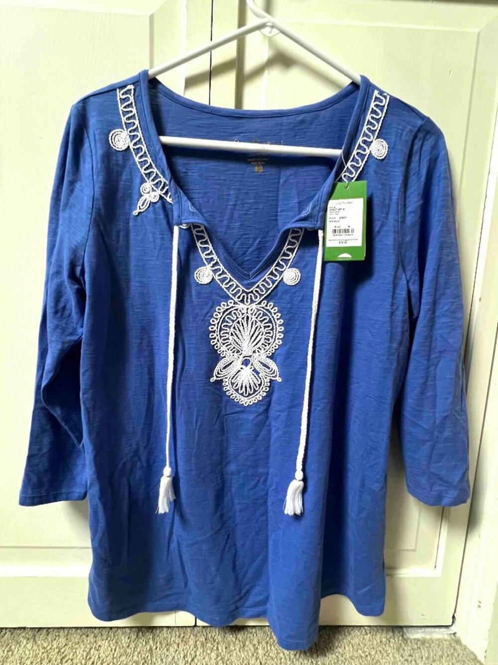 NWT Lilly Pulitzer Iris Blue Holly Top, Size Medium $40